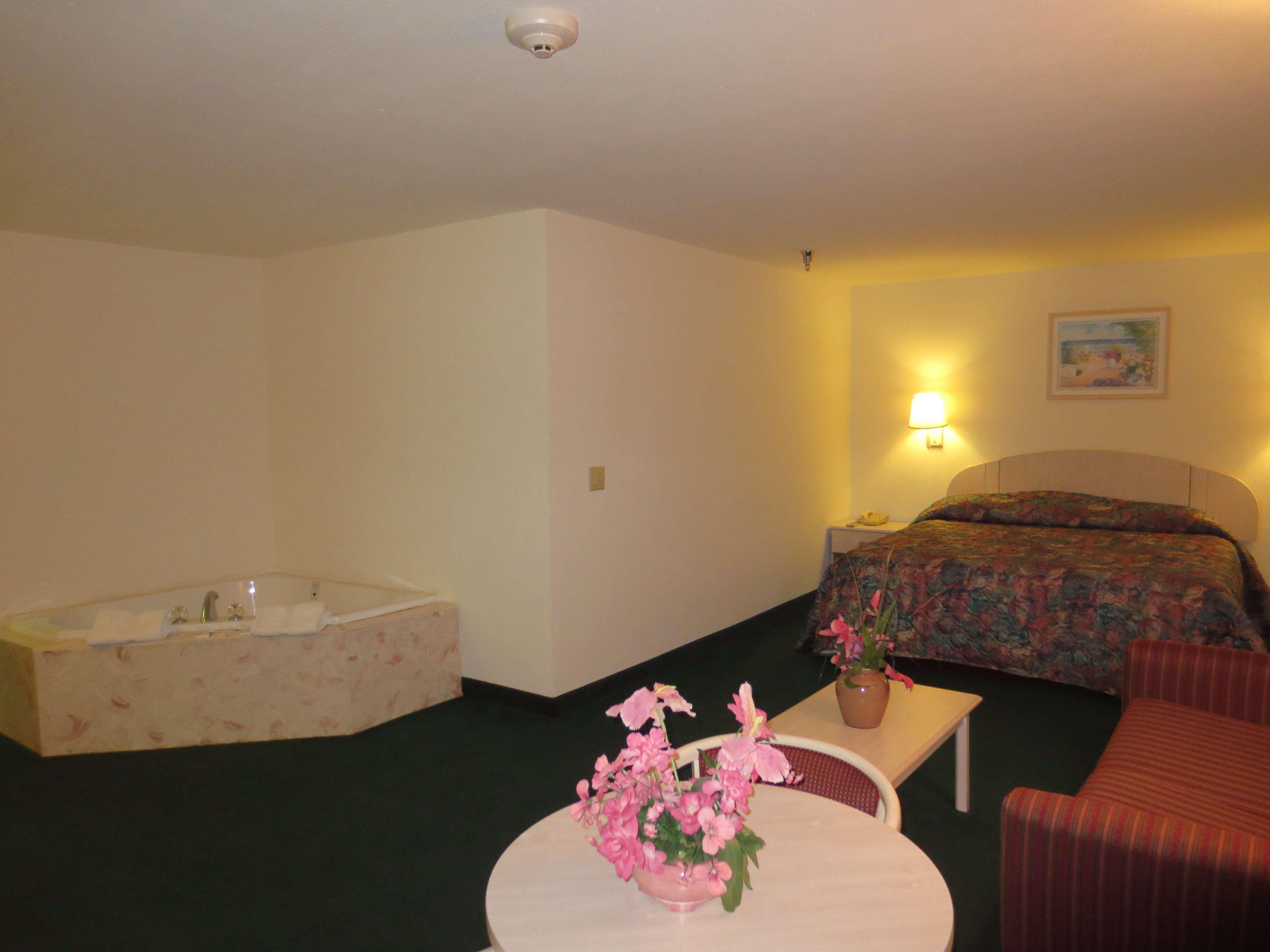 Motel And 2*