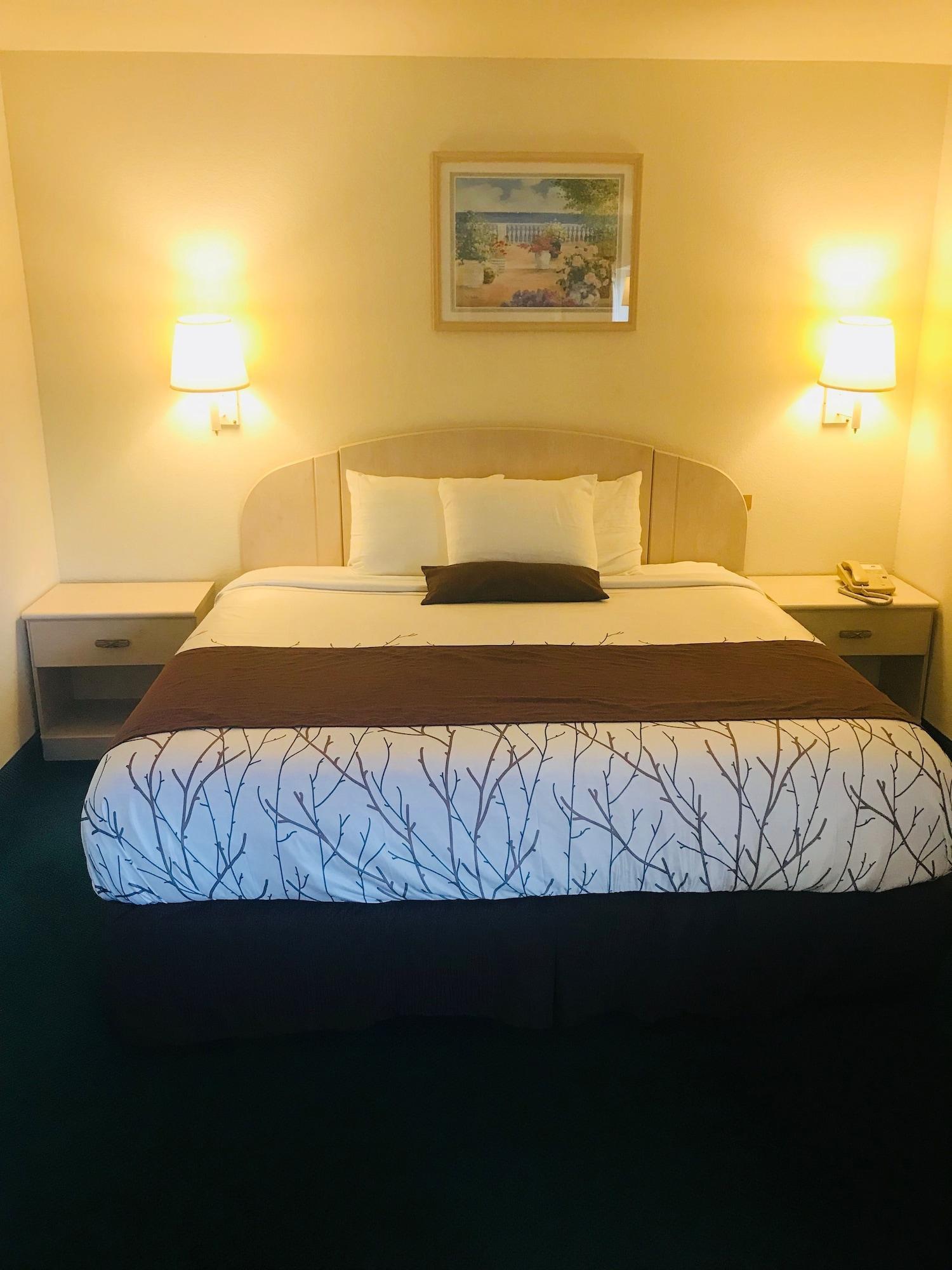 Motel And Pinckneyville