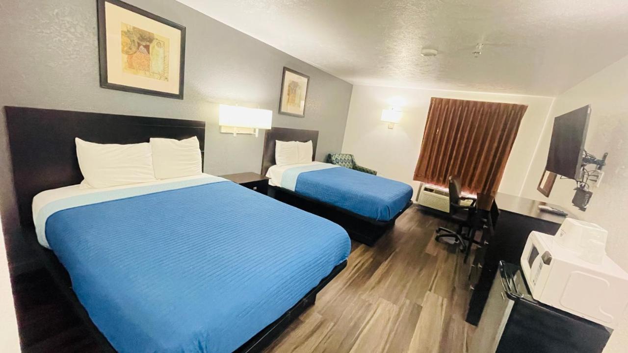 Motel And