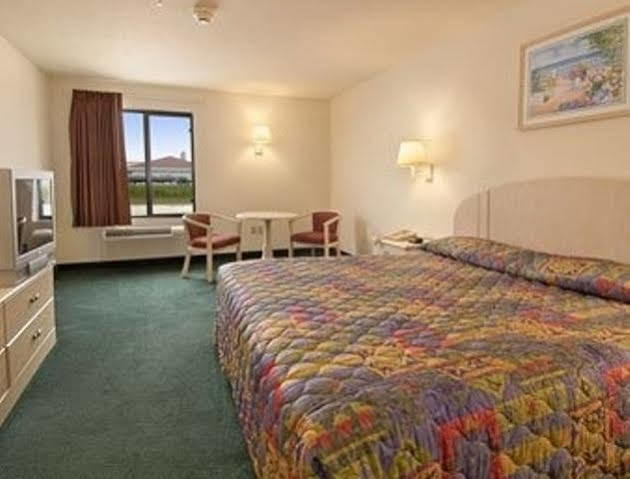 And Motel 2*
